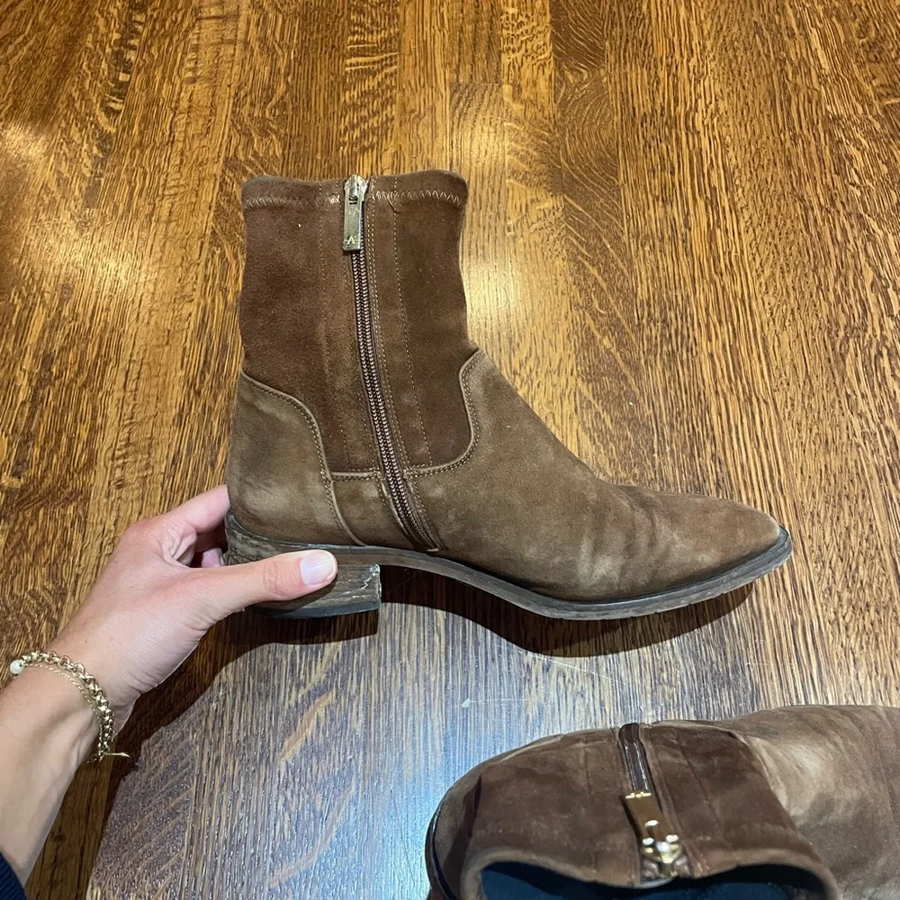 Aquatalia Women's Fallan Weatherproof Low Heel Booties - Picture 4 of 5